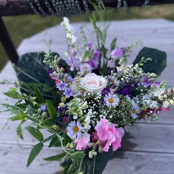 Pušķis sēru noformējumā 20,00