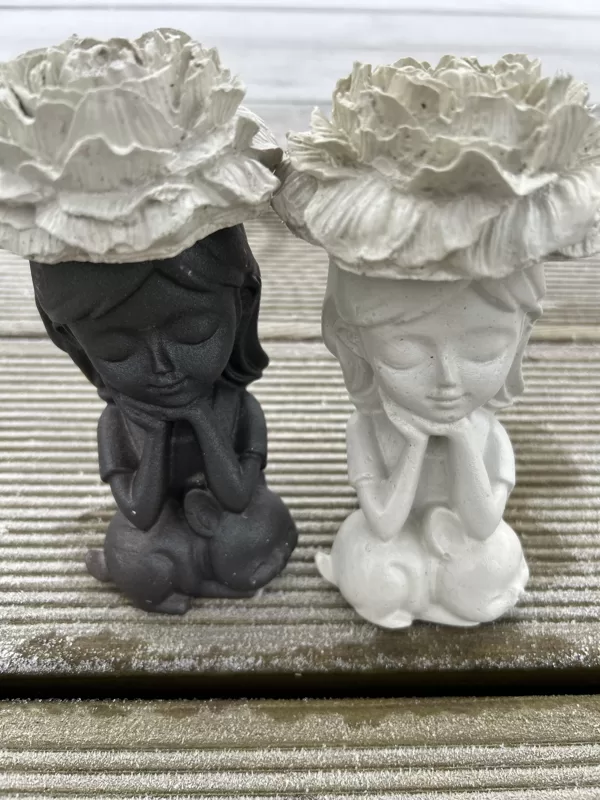 Ģipša meitene B 5,00 5x3x3cm Dekors A 1,50